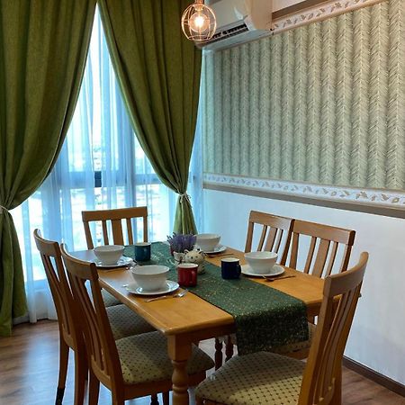 8Pax Cozy Home Stay Jazz Suites 1 Vivacity Kuching Sarawak 3Br 외부 사진