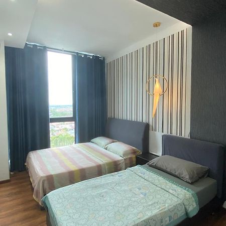 8Pax Cozy Home Stay Jazz Suites 1 Vivacity Kuching Sarawak 3Br 외부 사진